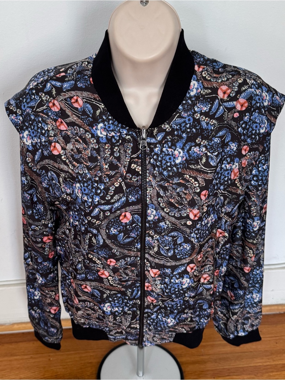 Joie 100% silk Floral Print Bomber Jacket - Black / Blue / Pink, size S sequins